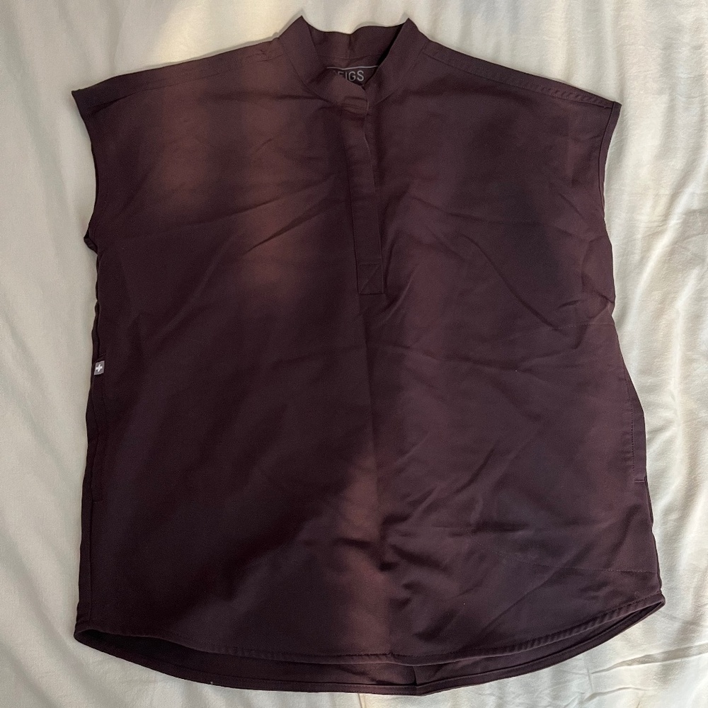 FIGS Rafaela Oversized Scrub Top in Espresso (SOLD OUT ONLINE)